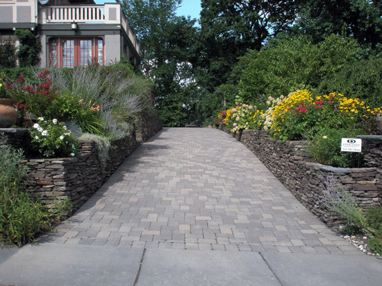 Driveway Landscape